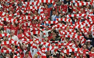Images Dated 22nd August 2009: Arsenal fans