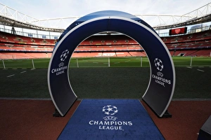 Arsenal FC v Olympiacos FC - UEFA Champions League Arsenal FC v Olympiacos FC - UEFA Champions League