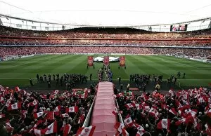 Images Dated 6th May 2009: The Arsenal and Manchester united teams walk out onto the pitch