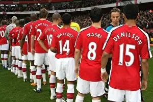 Images Dated 15th November 2008: The Arsenal team line up before the match