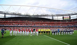 Arsenal v Udinese - UEFA Champions League Play-Off Arsenal v Udinese - UEFA Champions League Play-Off