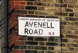Highbury Stadium Collection: Avenell Road sign. Arsenal Stadium, Highbury, London, 27 / 2 / 04
