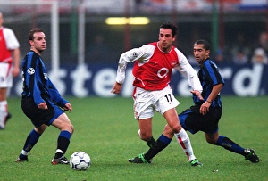 Inter Milan Gallery: Edu (Arsenal) Andy van der Meyde (Inter)
