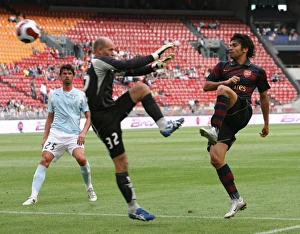 Eduardo (Arsenal) Marco Ballotta (Lazio) Eduardo (Arsenal) Marco Ballotta (Lazio)