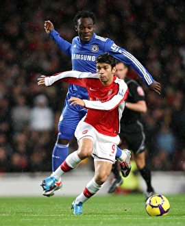 Eduardo (Arsenal) Michael Essien (Chelsea). Arsenal 0:3 Chelsea. Barclays Premier League Eduardo (Arsenal) Michael Essien (Chelsea). Arsenal 0:3 Chelsea. Barclays Premier League