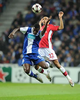 Gael Clichy (Arsenal) Bruno Alves (Porto). FC Porto 2:1 Arsenal, UEFA Champions League Gael Clichy (Arsenal) Bruno Alves (Porto). FC Porto 2:1 Arsenal, UEFA Champions League