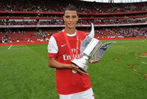 Marouane Chamakh (Arsenal) with the Emirates Cup. Arsenal 3:2 Celtic. Emirates Cup Marouane Chamakh (Arsenal) with the Emirates Cup. Arsenal 3:2 Celtic. Emirates Cup
