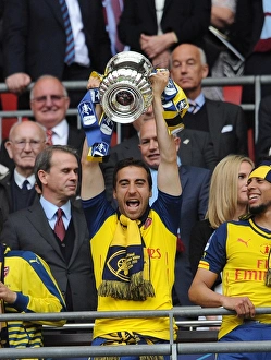 Mathieu Flamini (Arsenal) lift the FA Cup after the match. Arsenal 4:0 Aston Villa Mathieu Flamini (Arsenal) lift the FA Cup after the match. Arsenal 4:0 Aston Villa