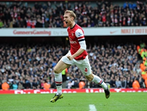 Per Mertesacker celebrates scoring Arsenal's 1st goal. Arsenal 5:2 Tottenham Hotspur Per Mertesacker celebrates scoring Arsenal's 1st goal. Arsenal 5:2 Tottenham Hotspur
