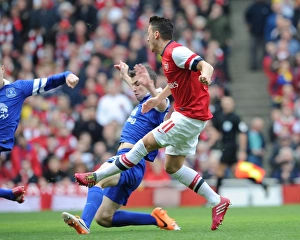 Mesut Ozil score Arsenal's 1st goal past Seamus Coleman (Everton). Arsenal 4:1 Everton Mesut Ozil score Arsenal's 1st goal past Seamus Coleman (Everton). Arsenal 4:1 Everton