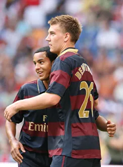 Nicklas Bendtner celebrates scoring Arsenals 1st goal with Theo Walcott Nicklas Bendtner celebrates scoring Arsenals 1st goal with Theo Walcott