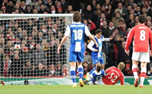 Nicklas Bendtner shoots past Porto goalkeeper Helton to score the 1st Arsenal goal Nicklas Bendtner shoots past Porto goalkeeper Helton to score the 1st Arsenal goal