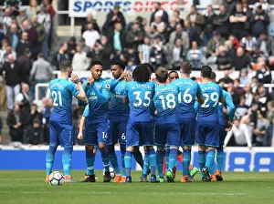 Pierre-Emerick Aubameyang and Joe Willock (Arsenal) hi five their team mates before Pierre-Emerick Aubameyang and Joe Willock (Arsenal) hi five their team mates before
