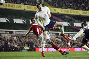Robin van Persie (Arsenal) Gareth Bale (Tottenham). Tottenham Hotspur 2:1 Arsenal Robin van Persie (Arsenal) Gareth Bale (Tottenham). Tottenham Hotspur 2:1 Arsenal