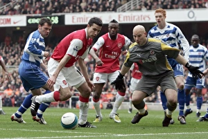 Robin van Persie (Arsenal) Graeme Murty, Marcus Hahnemann and Dave Kitson (Reading) Robin van Persie (Arsenal) Graeme Murty, Marcus Hahnemann and Dave Kitson (Reading)