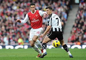 Robin van Persie (Arsenal) Joey Barton (Newcastle). Arsenal 0:1 Newcastle United Robin van Persie (Arsenal) Joey Barton (Newcastle). Arsenal 0:1 Newcastle United