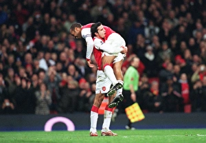 Robin van Persie celebrates scoring his 1st goal Arsenals 3rd from the penalty spot with Robin van Persie celebrates scoring his 1st goal Arsenals 3rd from the penalty spot with