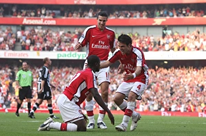 Robin van Persie celebrates scoring the 2nd Arsenal Robin van Persie celebrates scoring the 2nd Arsenal