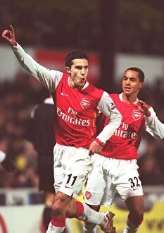 Images Dated 26th December 2006: Robin van Persie celebrates scoring the 2nd Arsenal goal with Theo Walcott
