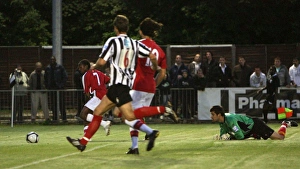 Sanchez Watt rounds Chris Tardiff (Maidenhead) to score Arsenal's 2nd goal Sanchez Watt rounds Chris Tardiff (Maidenhead) to score Arsenal's 2nd goal
