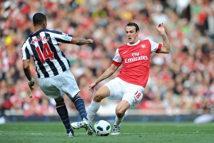 Sebastien Squillaci (Arsenal) Jerome Thomas (WBA). Arsenal 2:3 West Bromwich Albion Sebastien Squillaci (Arsenal) Jerome Thomas (WBA). Arsenal 2:3 West Bromwich Albion