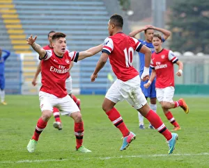 Serge Gnabry celebrates scoring Arsenals 3rd goal with Hector Bellerin. Arsenal 3:4 Chelsea Serge Gnabry celebrates scoring Arsenals 3rd goal with Hector Bellerin. Arsenal 3:4 Chelsea