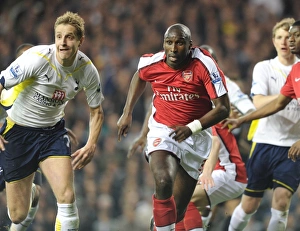 Sol Campbell (Arsenal) Michael Dawson (Tottenham). Tottenham Hotspur 2:1 Arsenal Sol Campbell (Arsenal) Michael Dawson (Tottenham). Tottenham Hotspur 2:1 Arsenal