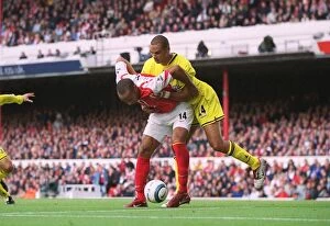 Images Dated 26th April 2006: Thierry Henry scores his 1st goal, Arsenals 2nd, under pressure from Jonathan Fortune