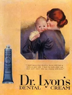 Images Dated 13th January 2004: 1900s UK babies doctors lyons toothpaste baby