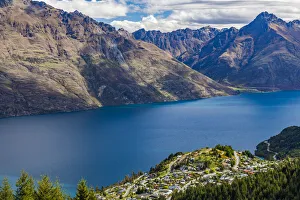 Lake Wakatipu at Queenstown in Otago, New Zealand Lake Wakatipu at Queenstown in Otago, New Zealand