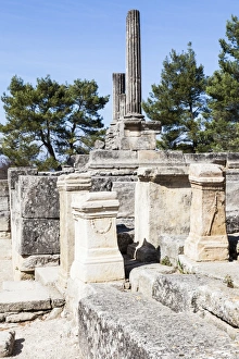 France/provence alpes cote dazur/roman remains st remy de provence france France/provence alpes cote dazur/roman remains st remy de provence france