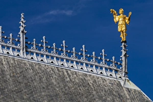 Sculptures Gallery: The roof and golden statue on the Ypres Cloth Hall in Belgium