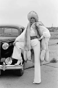 Vintage Fashion Photography Prints: fin1973 bw neg 075