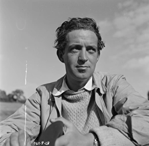 John Gregson as Gordon John Gregson as Gordon