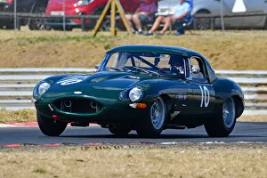 CJ11 6660 Lucas Bscher, Adrian Medeiros, Andrew Bentley, Jaguar E-Type CJ11 6660 Lucas Bscher, Adrian Medeiros, Andrew Bentley, Jaguar E-Type