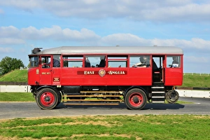 <b class=qtipBold><figcaption>CJ5 0321 Vintage Steam Bus</figcaption></b><br>Saunders Steam Collection, the steam bus company, VSCC, Seaman Memorial Trophies, Snetterton<br><em>© (C)2013 Chris McEvoy, all rights reserved</em> CJ5 0321 Vintage Steam Bus