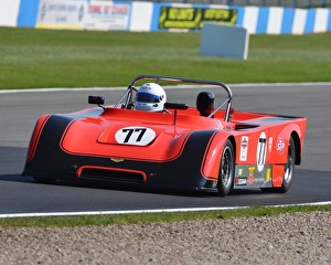 <b class=qtipBold><figcaption>CJ6 7653 Tony Bianchi, Chevron B52</figcaption></b><br>Tony Bianchi, Chevron B52, Classic Clubmans, Historic Sports Car Club, HSCC, Season Opener, Saturday, 8th April 2017, Donington Park, Chris McEvoy, circuit racing, CJM Photography, classic cars, Donington, Donington Park, England, historic cars, Historic Racing, Championship, Historic Sports Car Club, HSCC, HSCC Donington Park, motor racing, motor sport, motorsport, nostalgia, Race Meeting, racing cars, retro, circuit racing, outdoors, Derbyshire,<br><em>© 2017 Chris McEvoy, www.cjm-photography.co.uk, all rights reserved</em> CJ6 7653 Tony Bianchi, Chevron B52