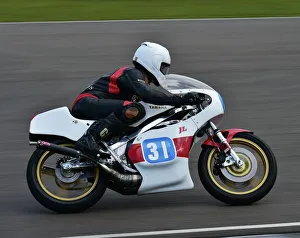 <b class=qtipBold><figcaption>CM12 2363 Julian Ide, Yamaha TZG</figcaption></b><br>Julian Ide, Yamaha TZG, Hailwood Trophy, Goodwood Members Meeting, 74th Meeting, March 2016, 74th members Meeeting, bikes, circuit racing, England, Goodwood, Goodwood Members Meeting, Hailwood Trophy, Lord March, March 2016, motor bike racing, motor cycle racing, nostalgia, racing, sport, West Sussex<br><em>© ©2016 www.cjm-photography.co.uk, all rights reserved.</em> CM12 2363 Julian Ide, Yamaha TZG