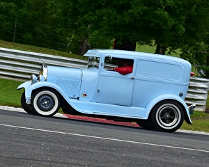 <b class=qtipBold><figcaption>CM14 0910</figcaption></b><br>Vintage Hot Rod Association, VHRA, National Street Rod Association, NSRA, American Speedfest IV, Brands Hatch, June 2016, automobiles, Autosport, Brands Hatch, cars, circuit racing, England, entertainment, European, June 2016 June 2016, Kent, motor racing, motor sport, motorracing, racing,<br><em>© ©2016 Chris McEvoy, all rights reserved, www.cjm-photography.co.uk.</em> CM14 0910