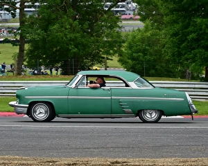 <b class=qtipBold><figcaption>CM14 0911</figcaption></b><br>Vintage Hot Rod Association, VHRA, National Street Rod Association, NSRA, American Speedfest IV, Brands Hatch, June 2016, automobiles, Autosport, Brands Hatch, cars, circuit racing, England, entertainment, European, June 2016 June 2016, Kent, motor racing, motor sport, motorracing, racing,<br><em>© ©2016 Chris McEvoy, all rights reserved, www.cjm-photography.co.uk.</em> CM14 0911