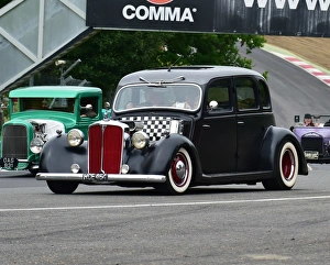 <b class=qtipBold><figcaption>CM14 0935</figcaption></b><br>Vintage Hot Rod Association, VHRA, National Street Rod Association, NSRA, American Speedfest IV, Brands Hatch, June 2016, automobiles, Autosport, Brands Hatch, cars, circuit racing, England, entertainment, European, June 2016 June 2016, Kent, motor racing, motor sport, motorracing, racing,<br><em>© ©2016 Chris McEvoy, all rights reserved, www.cjm-photography.co.uk.</em> CM14 0935