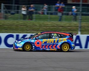 <b class=qtipBold><figcaption>CM15 8851 Andrew Jordan, Ford Focus</figcaption></b><br>Andrew Jordan, Ford Focus, BTCC Rockingham, Rockingham Motorsport Speedway, Sunday, 28th August, 2016, Autosport, British Touring Car Championship, BTCC, BTCC Rockingham, BTCC, cars, England, motor sport, Northamptonshire, racing circuit racing, Rockingham, Rockingham Raceway, , Touring Car Championship, touring cars, UK<br><em>© 2016 Chris McEvoy, all rights reserved, www.cjm-photography.co.uk.</em> CM15 8851 Andrew Jordan, Ford Focus