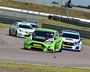 <b class=qtipBold><figcaption>CM15 9006 Stewart Lines, Ford Focus</figcaption></b><br>Stewart Lines, Ford Focus, BTCC Rockingham, Rockingham Motorsport Speedway, Sunday, 28th August, 2016, Autosport, British Touring Car Championship, BTCC, BTCC Rockingham, BTCC, cars, England, motor sport, Northamptonshire, racing circuit racing, Rockingham, Rockingham Raceway, , Touring Car Championship, touring cars, UK<br><em>© 2016 Chris McEvoy, all rights reserved, www.cjm-photography.co.uk.</em> CM15 9006 Stewart Lines, Ford Focus