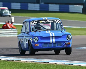 <b class=qtipBold><figcaption>CM18 4709 Simon Benoy, Hillman Imp</figcaption></b><br>Simon Benoy, Hillman Imp, Historic Touring Cars, HSCC, Season Opener, Saturday, 8th April 2017, Donington Park, Chris McEvoy, circuit racing, CJM Photography, classic cars, Donington, Donington Park, England, historic cars, Historic Racing, Championship, Historic Sports Car Club, HSCC, HSCC Donington Park, motor racing, motor sport, motorsport, nostalgia, Race Meeting, racing cars, retro, circuit racing, outdoors, Derbyshire,<br><em>© 2017 Chris McEvoy, www.cjm-photography.co.uk, all rights reserved</em> CM18 4709 Simon Benoy, Hillman Imp