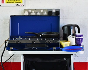 <b class=qtipBold><figcaption>CM18 5674 Pit garage hospitality</figcaption></b><br>Pit garage hospitality, HRDC Touring Greats, TC63, BRSCC, Brands Hatch, Race Weekend, April, 2017, British Racing and Sports Car Club,, cars, Championship, classic cars, classic event, Classic motorracing, Classic Racing Cars, England, motor racing, motor sport, motorracing, motorsport, nostalgia, racing, racing cars, retro, saloon cars, sports cars, Kent England, MSV,<br><em>© 2017 Chris McEvoy, www.cjm-photography.co.uk, all rights reserved</em> CM18 5674 Pit garage hospitality