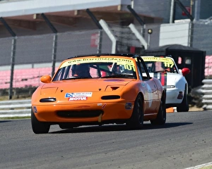 <b class=qtipBold><figcaption>CM18 5958 Simon Woods, Mazda MX-5</figcaption></b><br>Simon Woods, Mazda MX-5, Mazda MX-5 Championship, HRDC, BRSCC, Brands Hatch, Season opener, Race Weekend, April, 2017, British Racing and Sports Car Club,, cars, Championship, classic cars, classic event, Classic motorracing, Classic Racing Cars, England, motor racing, motor sport, motorracing, motorsport, nostalgia, racing, racing cars, retro, saloon cars, sports cars, Kent England, MSV,<br><em>© 2017 Chris McEvoy, www.cjm-photography.co.uk, all rights reserved</em> CM18 5958 Simon Woods, Mazda MX-5