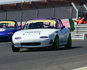 <b class=qtipBold><figcaption>CM18 5960 John Langridge, Mazda MX-5</figcaption></b><br>John Langridge, Mazda MX-5, Mazda MX-5 Championship, HRDC, BRSCC, Brands Hatch, Season opener, Race Weekend, April, 2017, British Racing and Sports Car Club,, cars, Championship, classic cars, classic event, Classic motorracing, Classic Racing Cars, England, motor racing, motor sport, motorracing, motorsport, nostalgia, racing, racing cars, retro, saloon cars, sports cars, Kent England, MSV,<br><em>© 2017 Chris McEvoy, www.cjm-photography.co.uk, all rights reserved</em> CM18 5960 John Langridge, Mazda MX-5