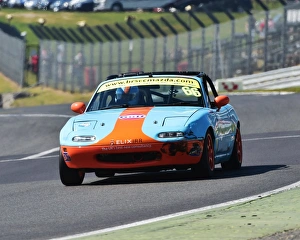 <b class=qtipBold><figcaption>CM18 5979 Nick Riley, Mazda MX-5</figcaption></b><br>Nick Riley, Mazda MX-5, Mazda MX-5 Championship, HRDC, BRSCC, Brands Hatch, Season opener, Race Weekend, April, 2017, British Racing and Sports Car Club,, cars, Championship, classic cars, classic event, Classic motorracing, Classic Racing Cars, England, motor racing, motor sport, motorracing, motorsport, nostalgia, racing, racing cars, retro, saloon cars, sports cars, Kent England, MSV,<br><em>© 2017 Chris McEvoy, www.cjm-photography.co.uk, all rights reserved</em> CM18 5979 Nick Riley, Mazda MX-5