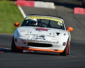 <b class=qtipBold><figcaption>CM18 6601 Paul Bateman, Mazda MX-5</figcaption></b><br>Paul Bateman, Mazda MX-5, BRSCC Mazda MX-5 Championship, MX-5 Supercup. HRDC, BRSCC, Brands Hatch, Season opener, Race Weekend, April, 2017, British Racing and Sports Car Club,, cars, Championship, classic cars, classic event, Classic motorracing, Classic Racing Cars, England, motor racing, motor sport, motorracing, motorsport, nostalgia, racing, racing cars, retro, saloon cars, sports cars, Kent England, MSV,<br><em>© 2017 www.cjm-photography.co.uk,all rights reserved</em> CM18 6601 Paul Bateman, Mazda MX-5