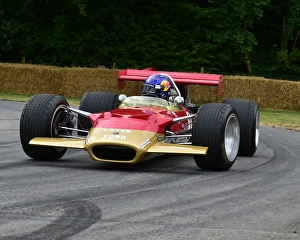 <b class=qtipBold><figcaption>CM19 9584 Adrian Newey, Lotus 49B</figcaption></b><br>Adrian Newey, Lotus 49B, Goodwood Festival of Speed, 2017, Peaks of Performance, Motorsports Game Changers, automobiles, cars, entertainment, Festival of Speed, FoS, Goodwood, heritage, contemporary, modern, hill climb, July, June, motor sport, motorcars, nostalgia, racing, speed, sports, West Sussex.<br><em>© 2017 Chris McEvoy, www.cjm-photography.co.uk, all rights reserved</em> CM19 9584 Adrian Newey, Lotus 49B